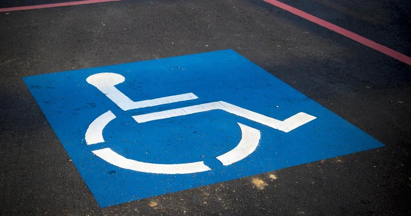 Accessibilité : le symbole seul ne suffit jamais